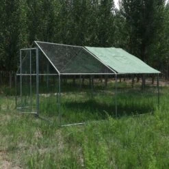 Enclos Poulailler 16m² Tubes 38mm H2,8m - Parc Grillagé Renforcé 4x4m - Acier Galvanisé -Chemin des Poulaillers Boutique enclos poulailler parc grillage acier galvanise renforce 4x4x2 5 vue cote