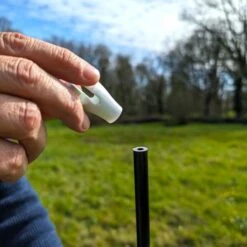 Filet Poule Grande Hauteur Double Pointe 50m X 1,26m - Zen Farm -Chemin des Poulaillers Boutique filet poule zen farm 126cm 15m detail installation capuchon 2