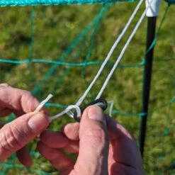 Filet Poule Grande Hauteur Double Pointe 50m X 1,26m - Zen Farm -Chemin des Poulaillers Boutique filet poule zen farm 126cm 15m installation tendeur noeud 2