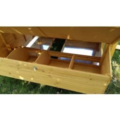 Poulailler Cémani XXL Toit Shingle Noir 15 à 18 Poules -Chemin des Poulaillers Boutique grand poulailler bassette xxl 15 18 poules vue pondoir 1