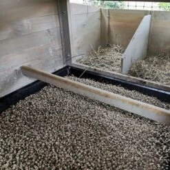 Litière Végétale Poule Émietté De Paille BIO 16Kg - Gasco 7 Litière Végétale Poule Émietté De Paille BIO 16Kg - Gasco -Chemin des Poulaillers Boutique litiere vegetale pour poule emiette de paille gasco dans poulailler 19001 30