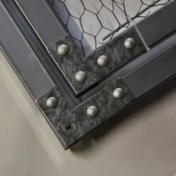 Porte Pour Enclos Poulailler Parc Grillagé Renforcé P007 - 4x4x2,8m 7 Porte Pour Enclos Poulailler Parc Grillagé Renforcé P007 - 4x4x2,8m -Chemin des Poulaillers Boutique porte carre enclos grillage coin 1