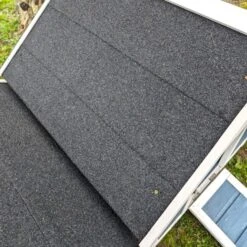 Poulailler Bantam XL Bleu Toit Shingle 2 à 4 Poules 17 Poulailler Bantam XL Bleu Toit Shingle 2 à 4 Poules -Chemin des Poulaillers Boutique poulailler bantam xl bleu focus toit