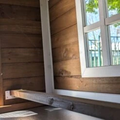 Poulailler Brahma Toit Shingle 6 à 8 Poules Bois FSC -Chemin des Poulaillers Boutique poulailler brahma vue int rieur 1