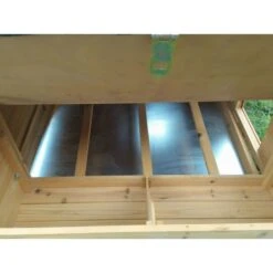 Poulailler Cémani L Toit Shingle Vert 4 à 6 Poules -Chemin des Poulaillers Boutique poulailler cemani vue interieur