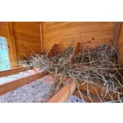 Poulailler Farmer XL Toit En Tôle Ouvrant 6 à 10 Poules Bois FSC -Chemin des Poulaillers Boutique poulailler farmer xl toit tole vue interieur