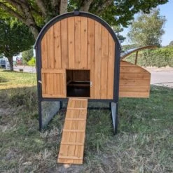 Chemin des Poulaillers Boutique -Chemin des Poulaillers Boutique poulailler finlandais toit tole isole 4 a 8 poules face avant