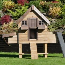 Poulailler Suisse XL Toit Shingle 8 à 10 Poules Bois Epicéa 18 Poulailler Suisse XL Toit Shingle 8 à 10 Poules Bois Epicéa -Chemin des Poulaillers Boutique poulailler suisse epicea face avant tout ouvert