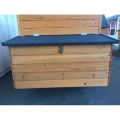 Poulailler Sussex XL Toit Shingle Noir Ouvrant 6 à 10 Poules Bois FSC -Chemin des Poulaillers Boutique poulailler sussex vue pondoir